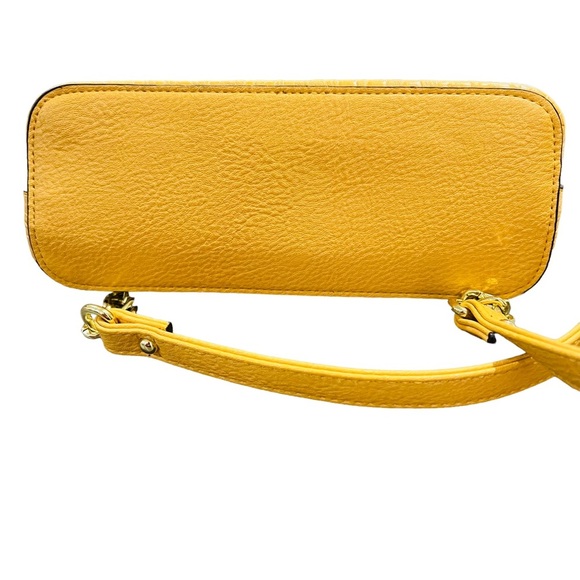 Steve Madden Mustard Yellow Small Cross Body Purse Bag Vegan Spring Sunmer - Picture 2 of 7
